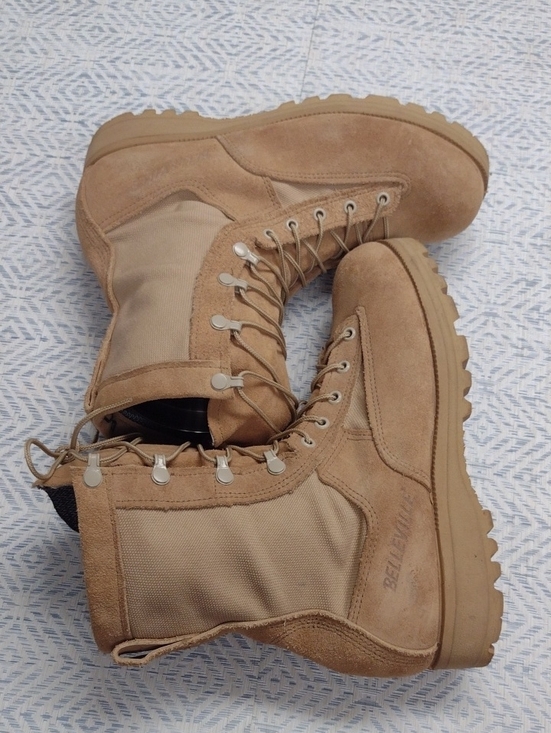 U.S. Army Tan Suede Military Lace-Up Field Boots Goro-tex Vibram main image 15